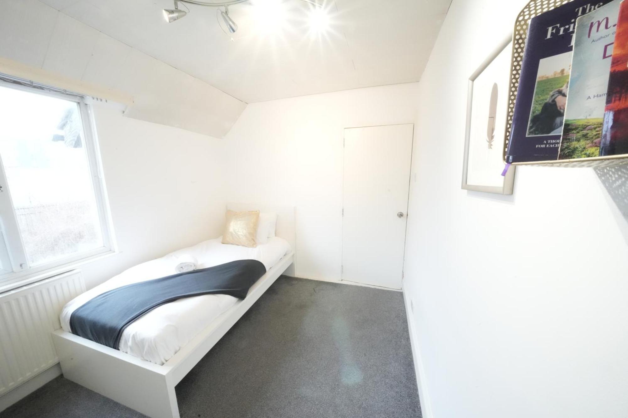 Airport Comfy Stay Harmondsworth Eksteriør billede