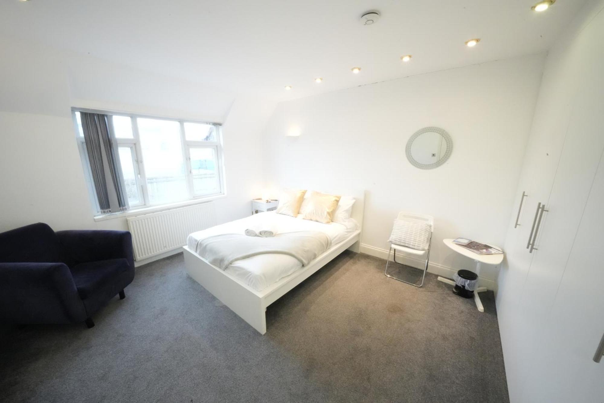 Airport Comfy Stay Harmondsworth Eksteriør billede