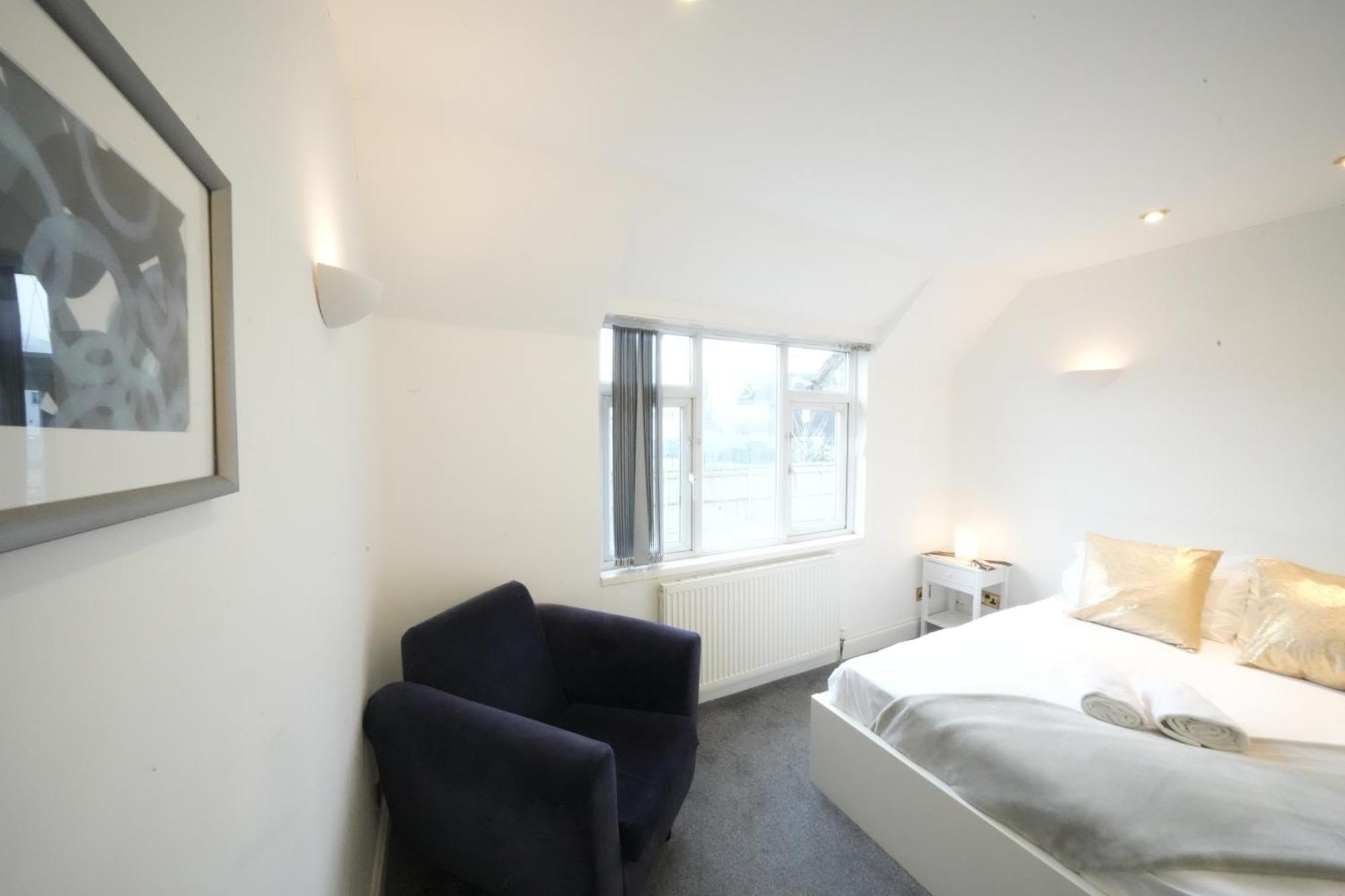 Airport Comfy Stay Harmondsworth Eksteriør billede