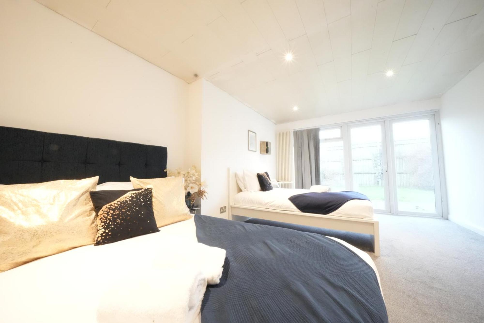 Airport Comfy Stay Harmondsworth Eksteriør billede