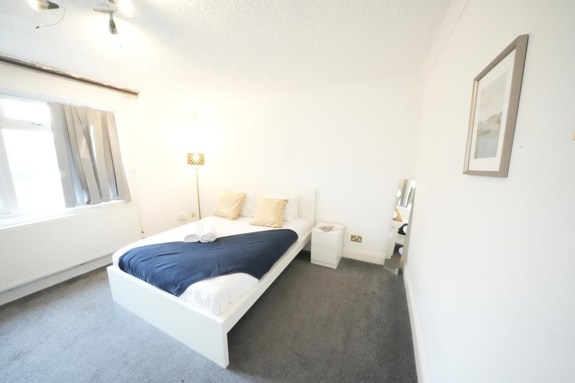 Airport Comfy Stay Harmondsworth Eksteriør billede