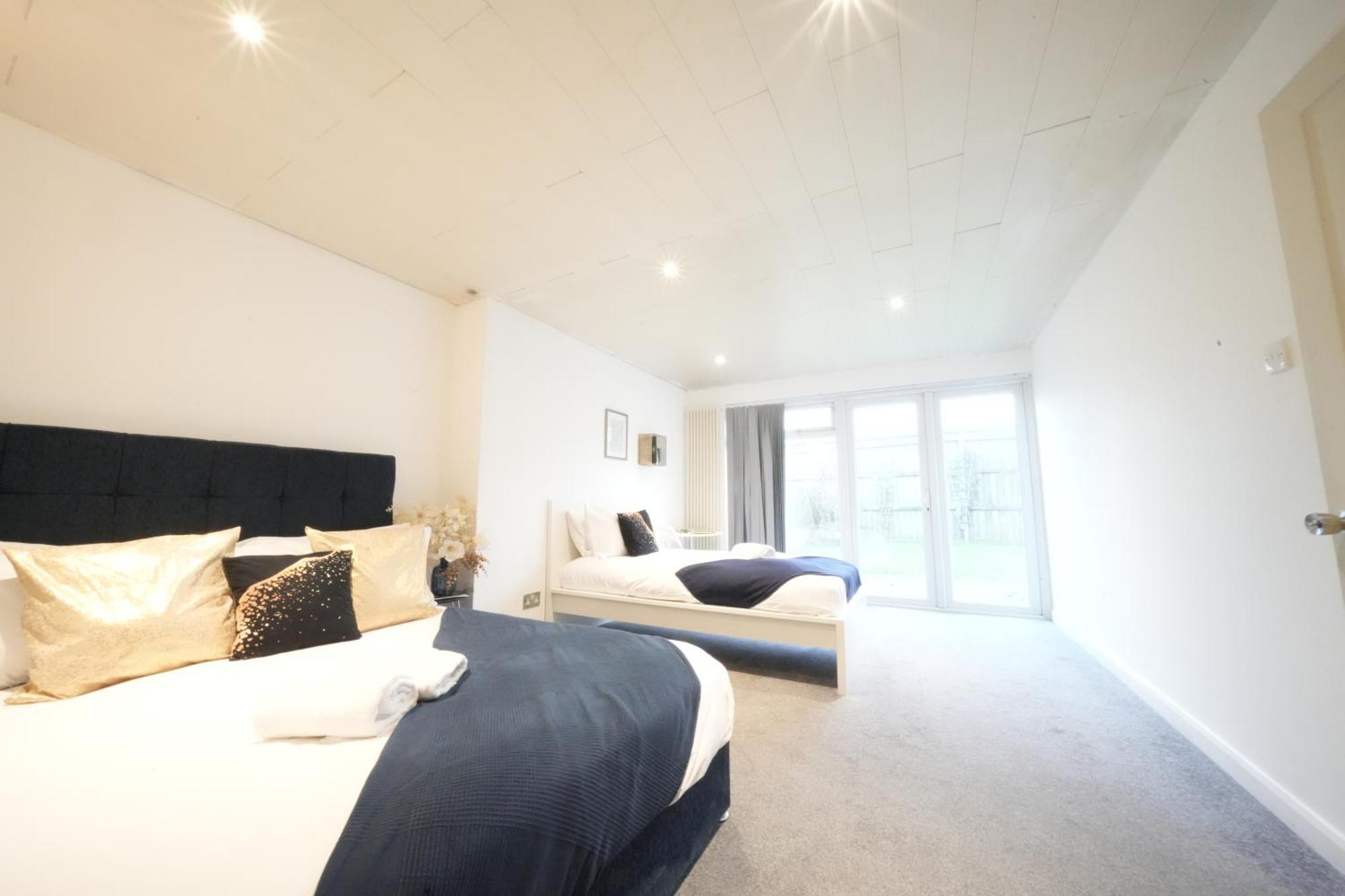 Airport Comfy Stay Harmondsworth Eksteriør billede